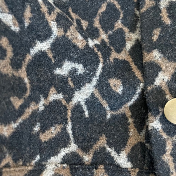 Leopard Print Cropped Blazer - Picture 5 of 7